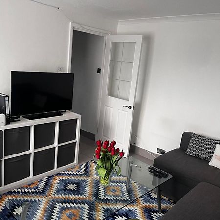 Plaistow Comfort Stay London Bagian luar foto