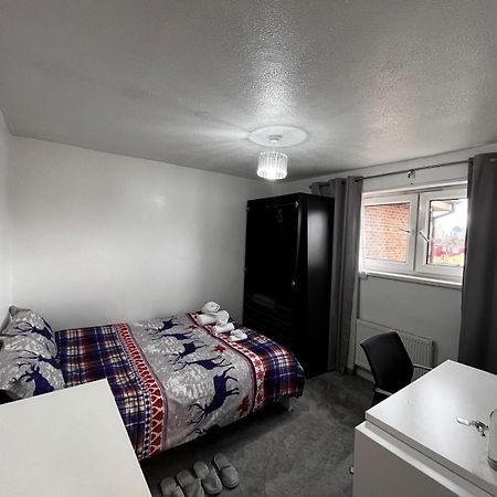 Plaistow Comfort Stay London Bagian luar foto