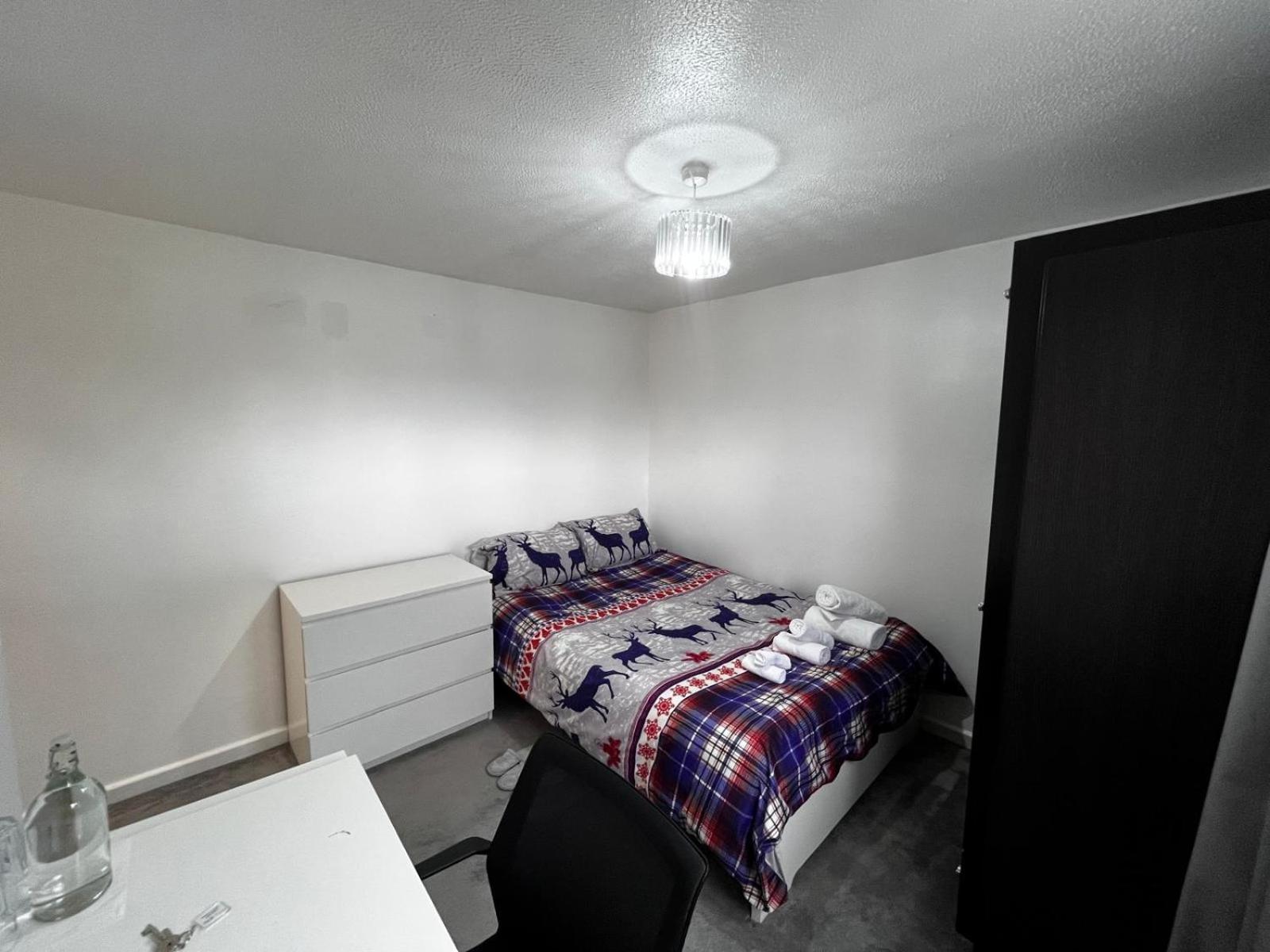Plaistow Comfort Stay London Bagian luar foto
